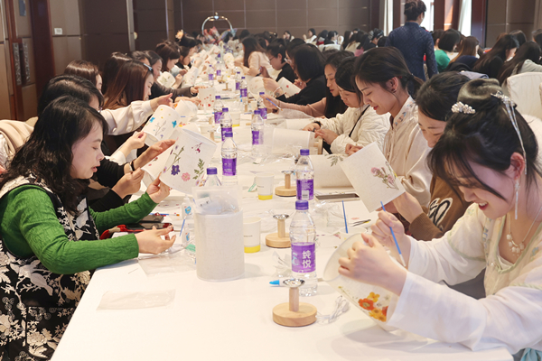 弘揚(yáng)傳統(tǒng)美德 講好家風(fēng)故事—— 公司成功舉辦慶?！叭恕眹H勞動?jì)D女節(jié)主題活動