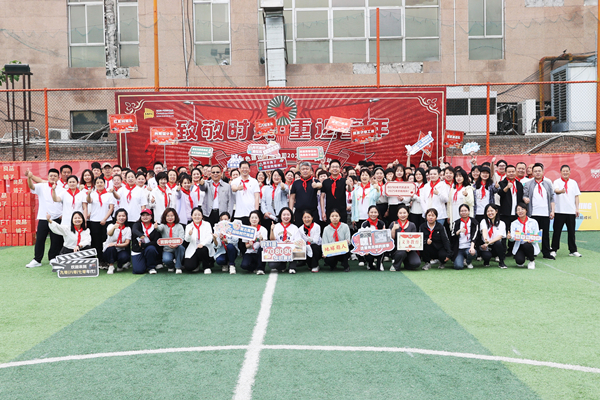 致敬時光 重返童年——有色陜建成功舉辦懷舊運(yùn)動會